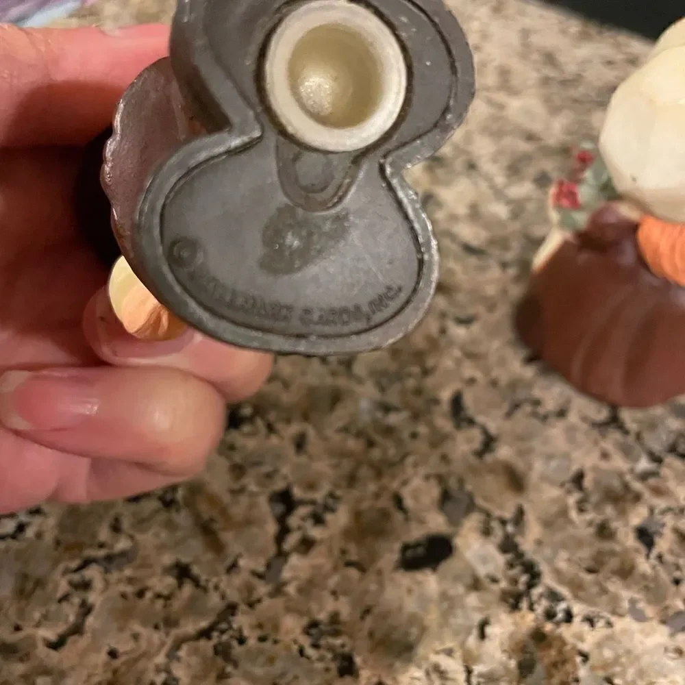 Hallmark Cards Vintage Pilgrim Salt and Pepper Shakers